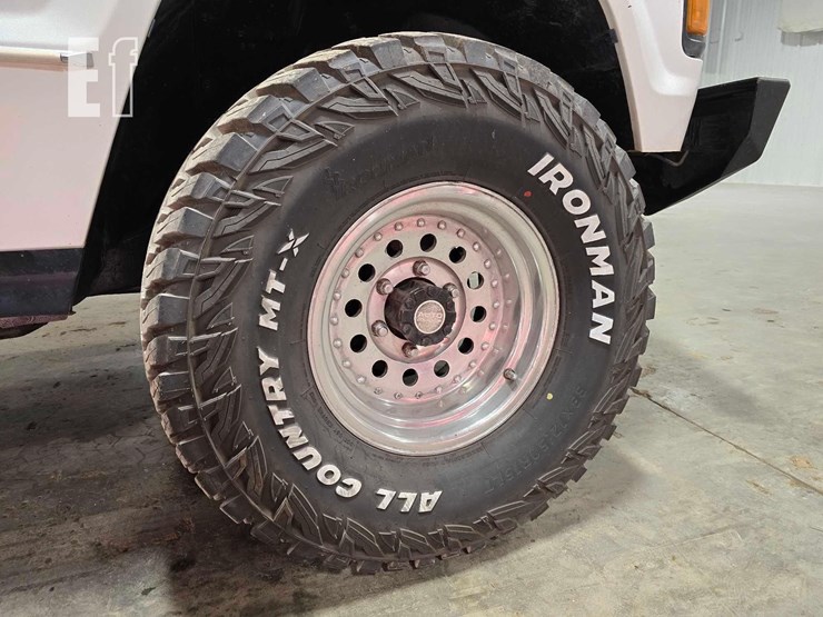 1991-isuzu-trooper-image-25