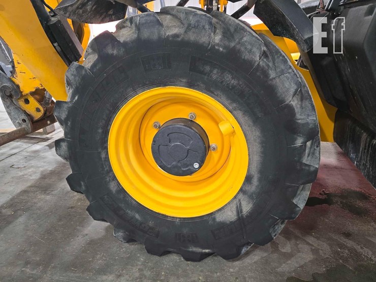 2018-jcb-510-56-image-24
