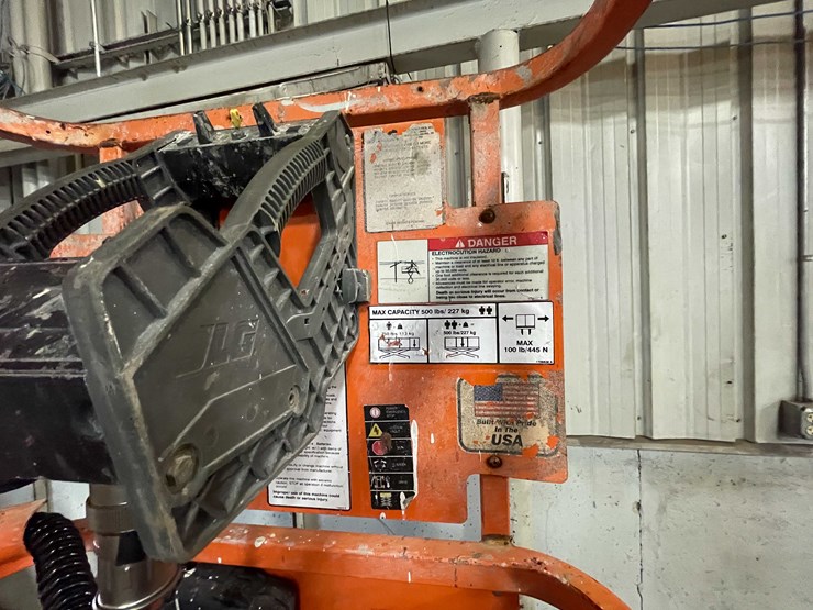 #1464-•-19'-scissor-lift-(e)-image-20