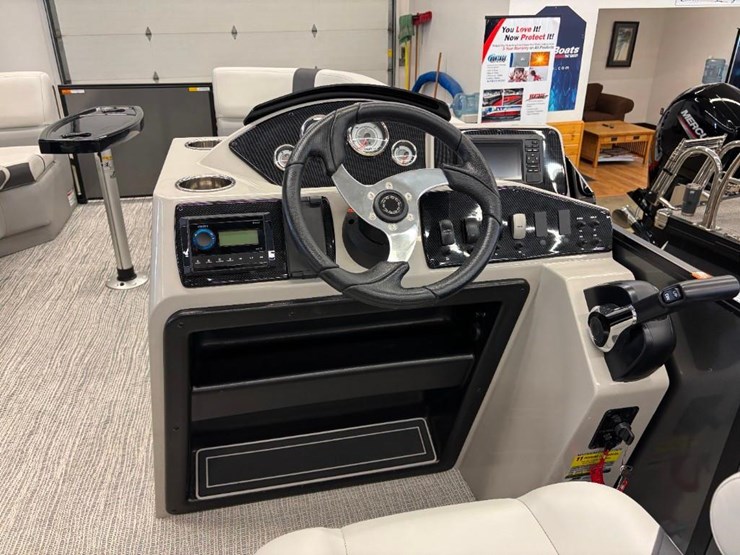 2025-g3-suncatcher-select-20rc-pontoon-image-20