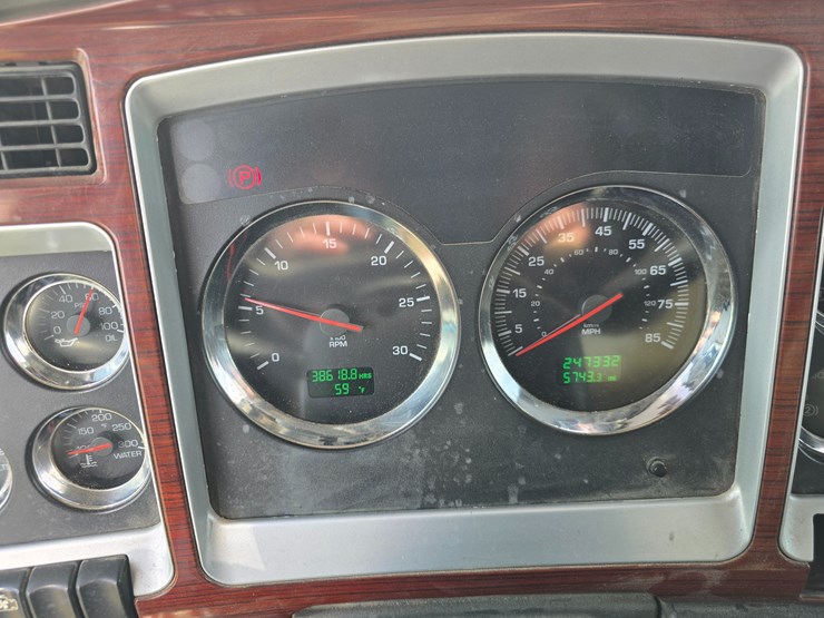 2007-kenworth-w900-image-63