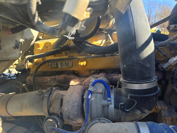 2001-sterling-l9500-image-68