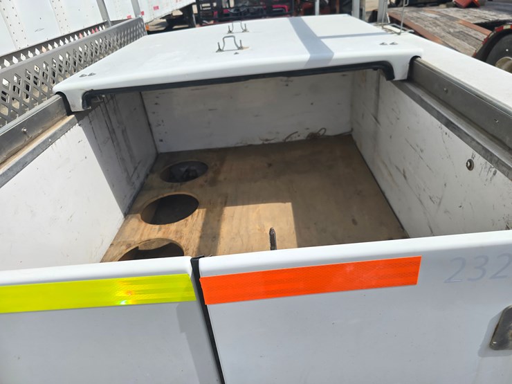 #22631-•-utility-bed-image-11