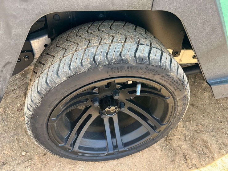 2023-bintelli-48-volt-electric-4-seater-golf-cart-w/-on-board-charger-(3.1-miles-showing)-image-31