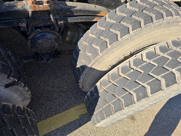 1999-cummins-m11-image-59