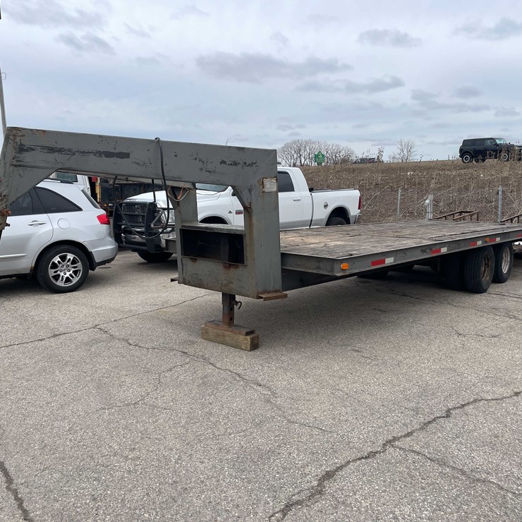 #1460 • 1987 Redi Haul Gooseneck Trailer (Has WI Title) (OF)