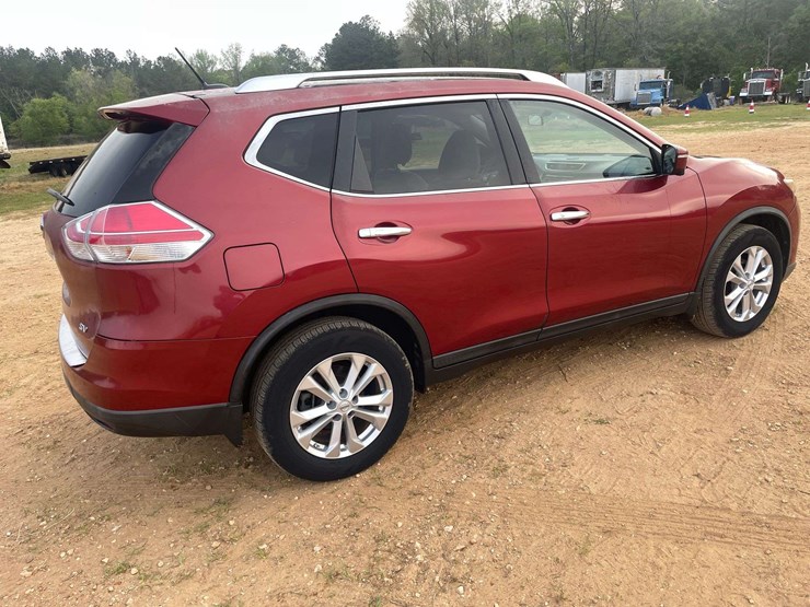 2015-nissan-rogue-image-3