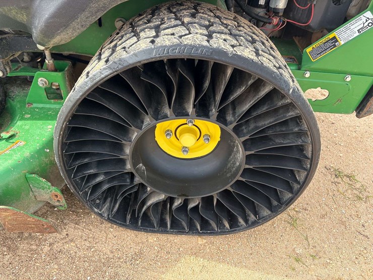 john-deere-z960m-image-17