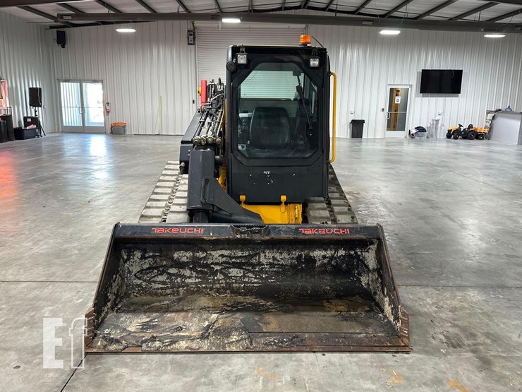 2020-jcb-3ts-8t-image-7