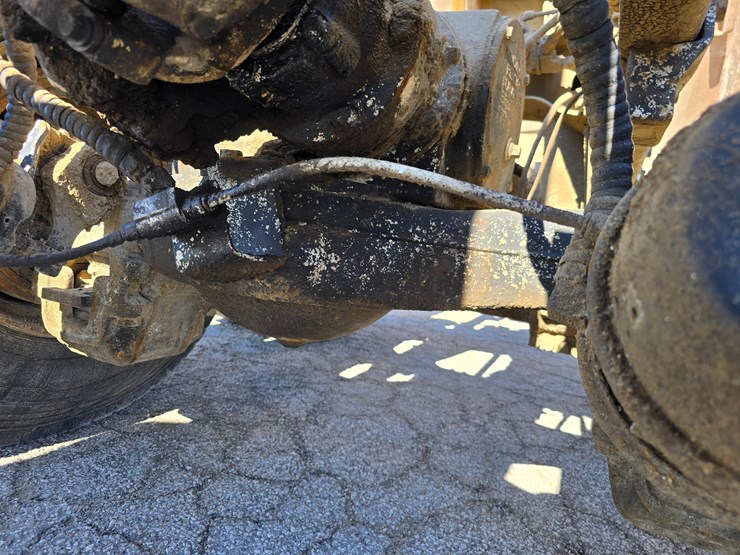 2001-mack-rd688s-image-86