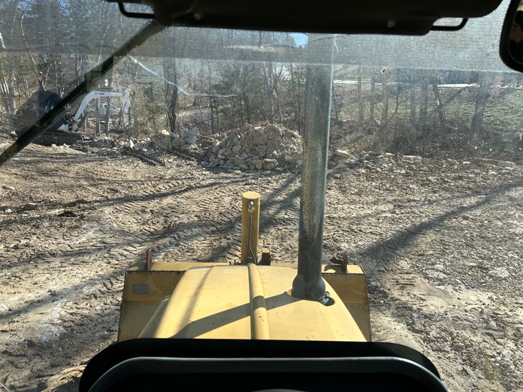 2005-caterpillar-420d-image-69