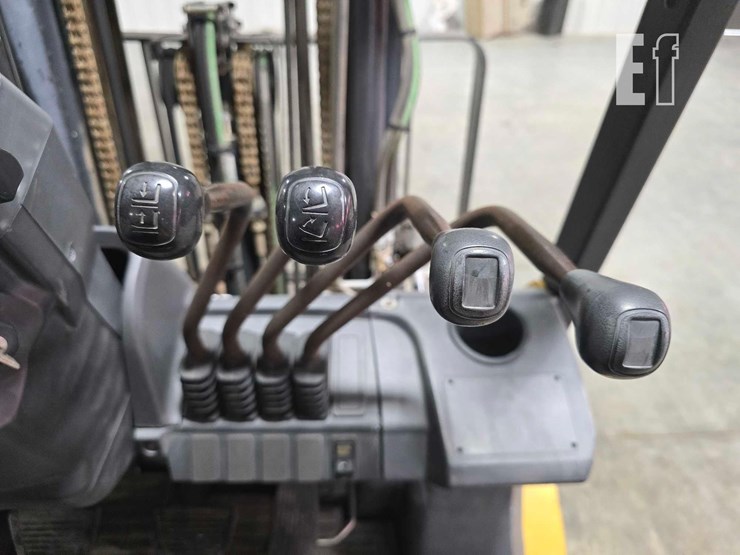 2018-caterpillar-gp25n-image-19