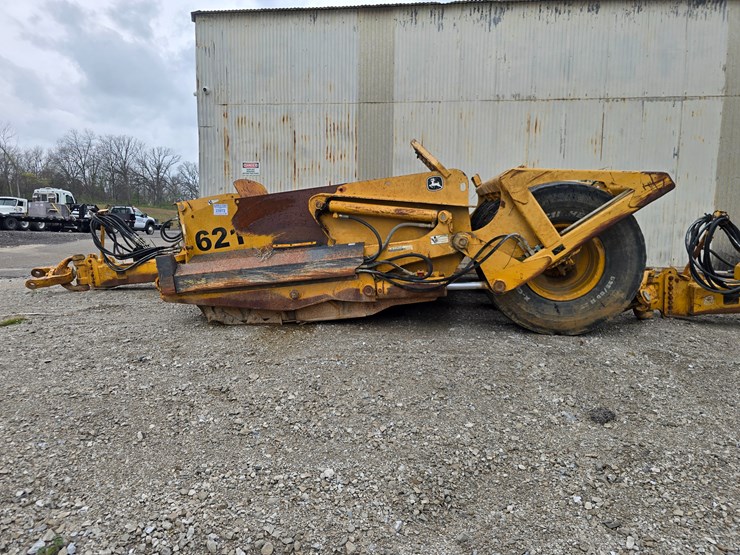 2006-deere-1812c-image-4