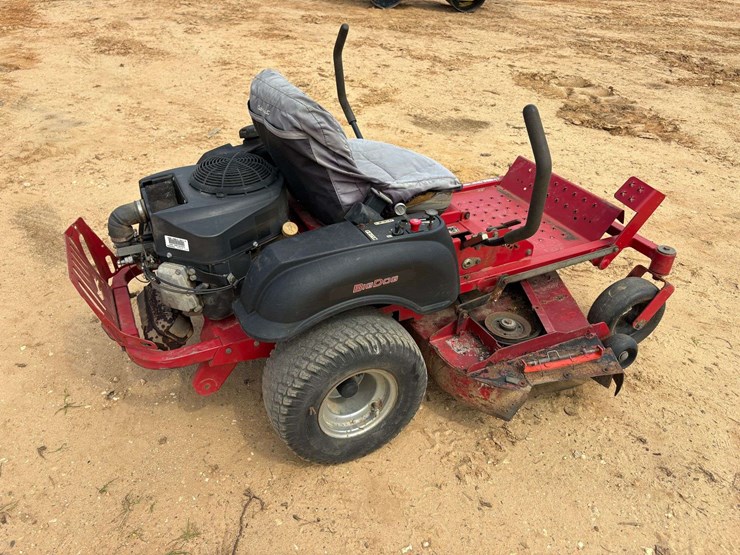 bigdog-48"-cut-zero-turn-mower-image-3