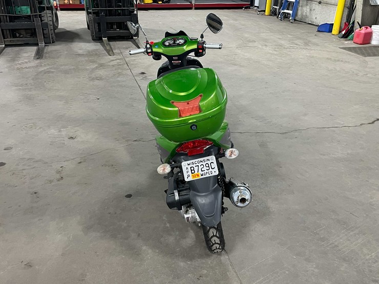 #1468-•-2011-taizhou-moped-(has-wi-title)-(d)-image-5