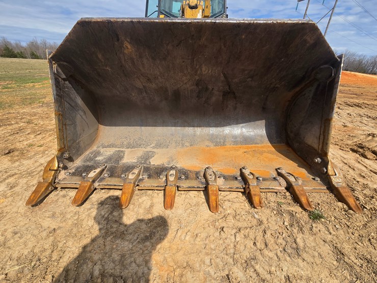 2005-caterpillar-953c-image-100