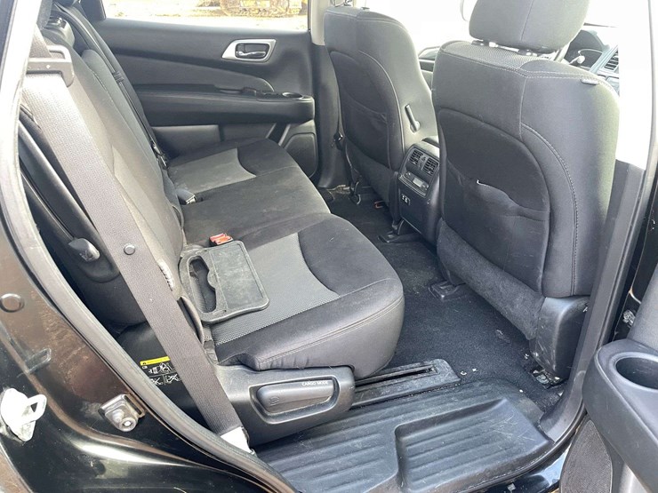 2020-nissan-pathfinder-image-16