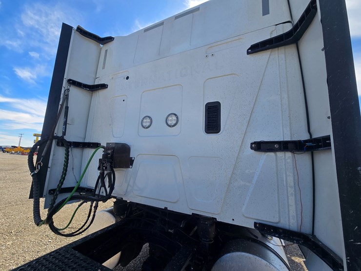 2020-international-lt-image-100