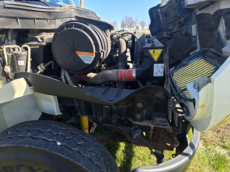 2008-international-durastar-4300-image-41