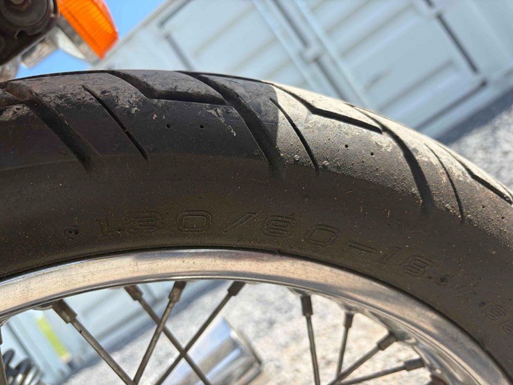 kawasaki-kz650-motorcycle-image-9