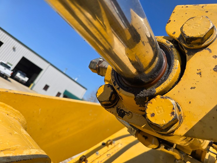 1996-caterpillar-953c-image-29