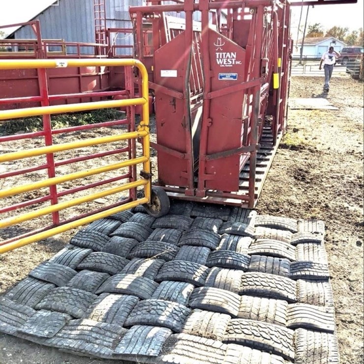 6’X6’ NON-SLIP CATTLE MAT 2464