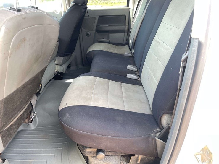 2006-dodge-ram-3500-image-14