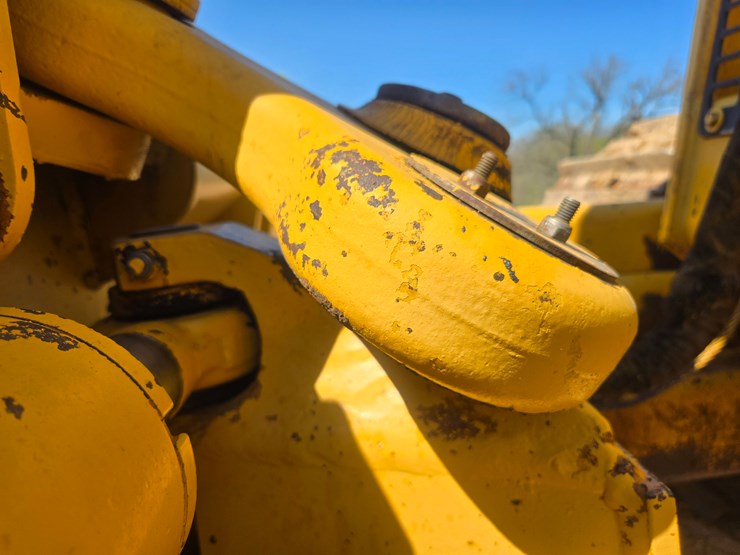 1998-deere-650g-image-76