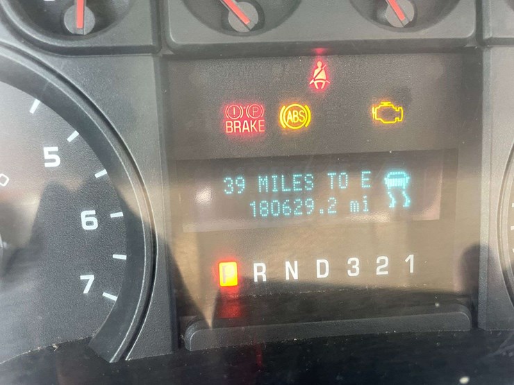 2010-ford-f150-image-25