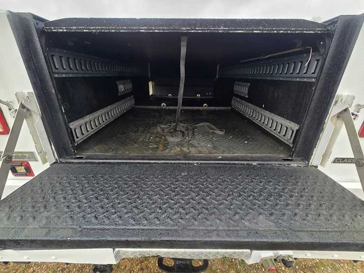 2019-chevrolet-silverado-2500-image-60