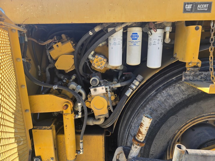 2006-caterpillar-ap-1000d-image-44