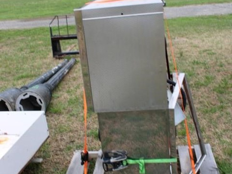 #1113-vintage-universal-gas-pump-model-sin2-poor-c-image-5