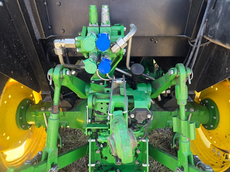 2019-john-deere-5100e-image-51
