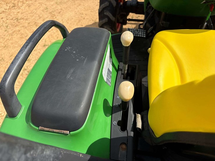 2004-john-deere-4410-image-17