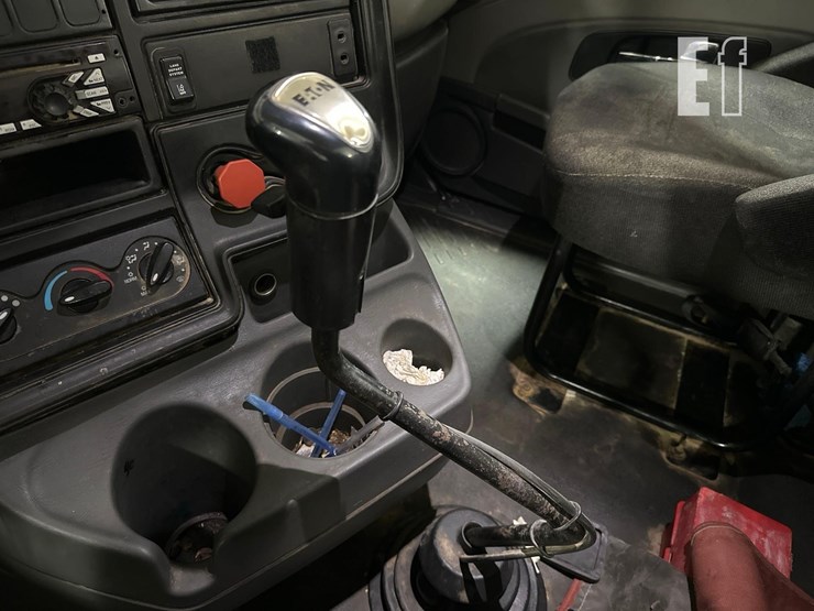 2017-international-prostar-image-22