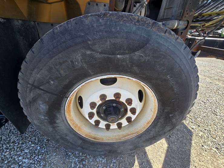 2013-international-workstar-7400-image-100