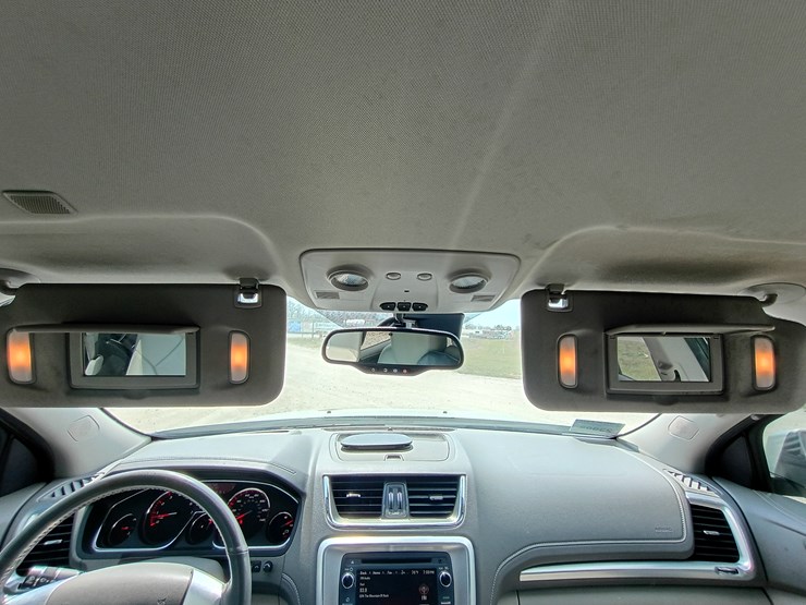 2017-gmc-acadia-image-57