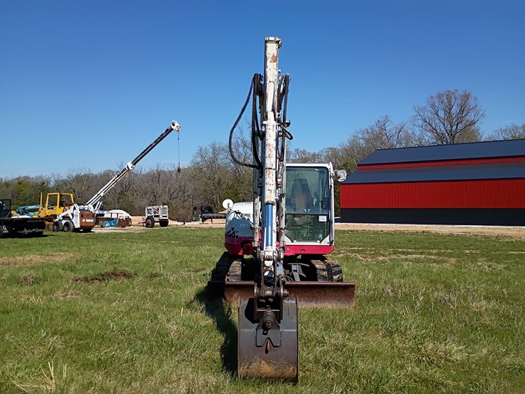 2011-takeuchi-tb285-image-15