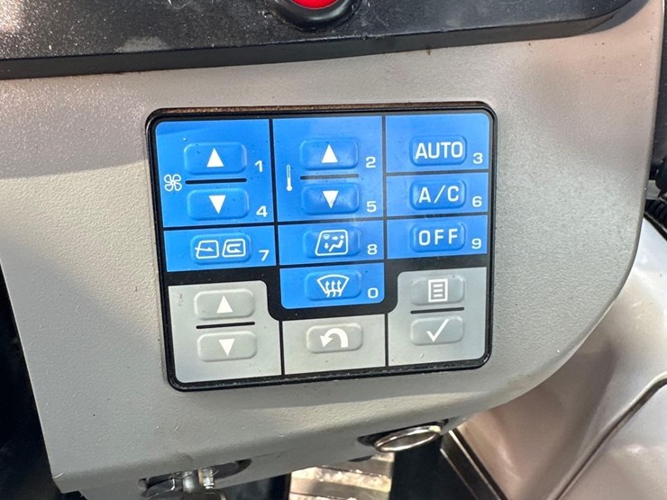 2018-komatsu-wa320-8-image-43