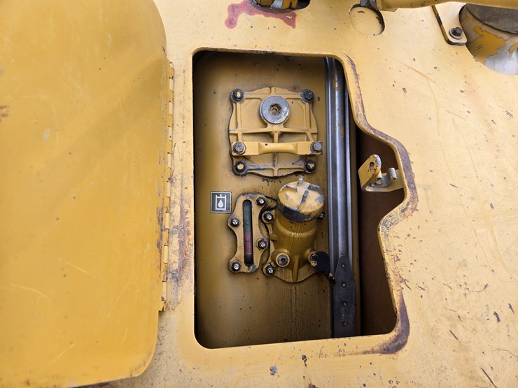 1996-caterpillar-953b-image-90