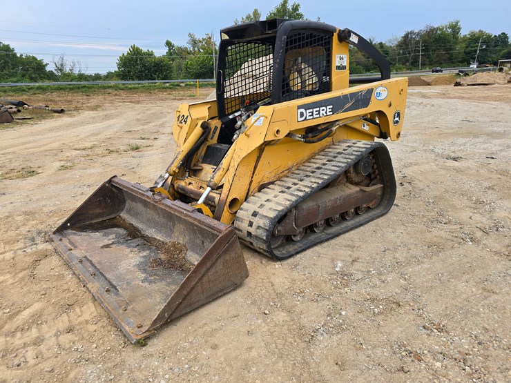 #22607-•-2008-deere-332t-skid-steer-image-4