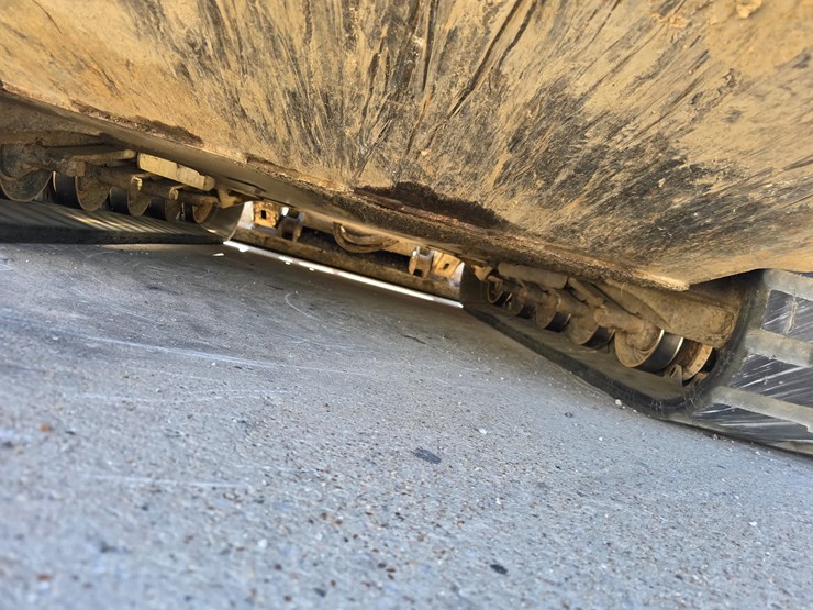 2020-bobcat-t770-image-33