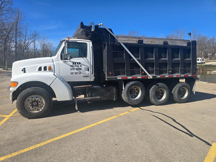 2001-sterling-l9500-image-5