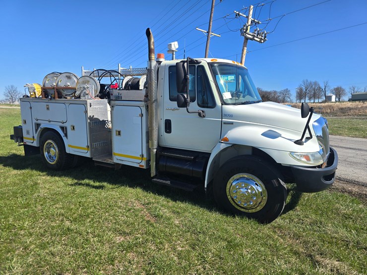 2008-international-durastar-4300-image-18