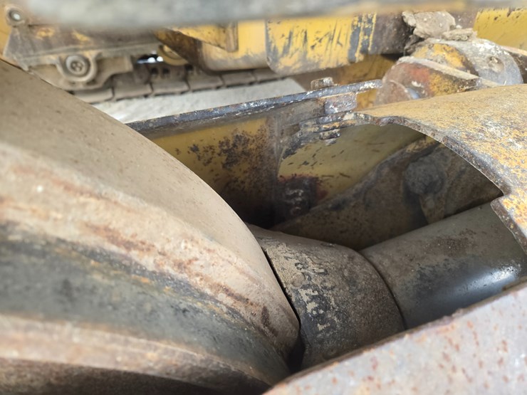 1996-caterpillar-953b-image-71