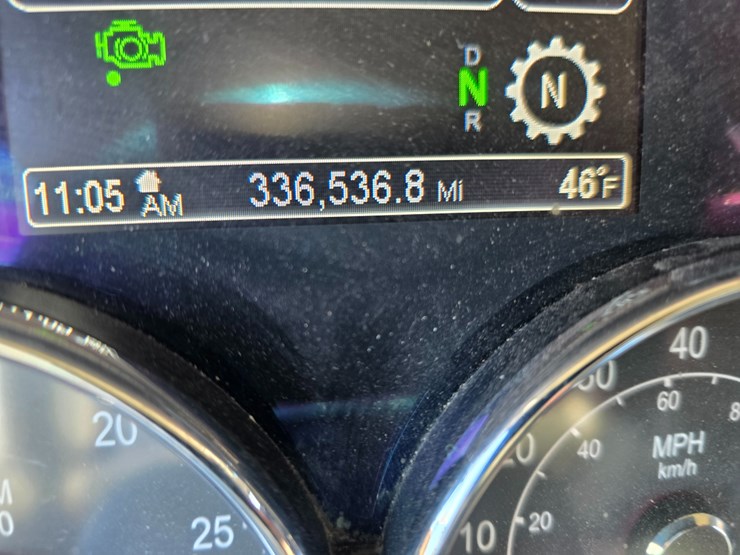 2019-peterbilt-567-image-69