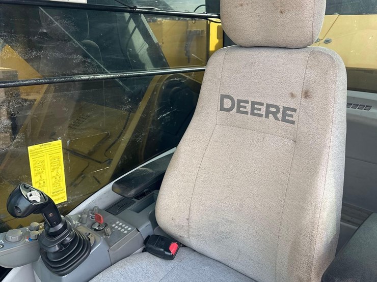 2019-deere-345g-lc-image-38