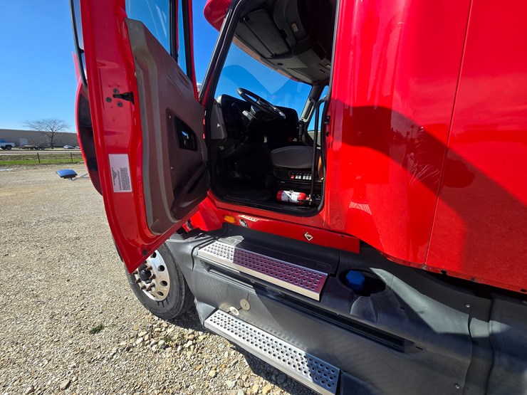 2014-international-prostar-image-51