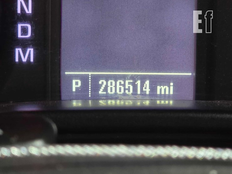 2015-chevrolet-silverado-1500-image-13