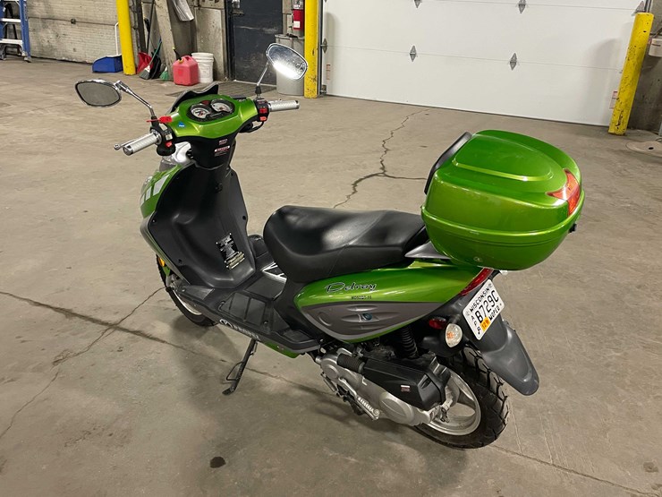 #1468-•-2011-taizhou-moped-(has-wi-title)-(d)-image-7